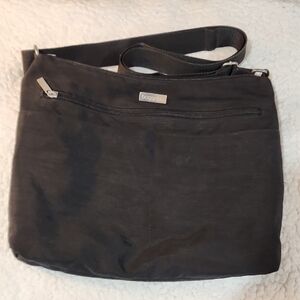 Baggallini Large Crossbody in Black, Pre-loved in Good Condition